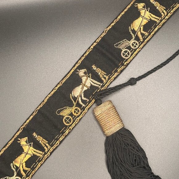 Hermès Paris Vintage Equestrian Silk Embroidered Belt w/ Tassel – Rare Collector main image 9